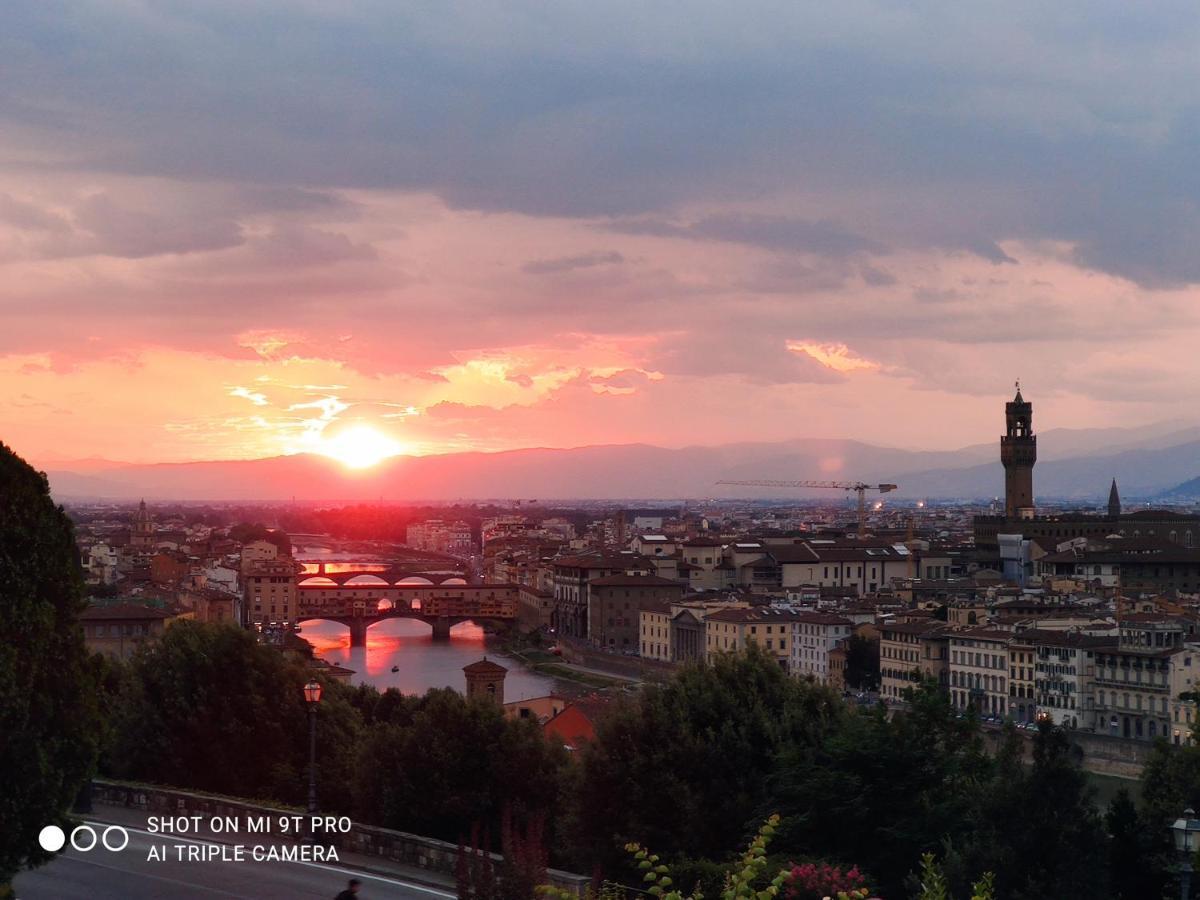 Appartamento Incantevole Con Parcheggio Gratuito Florence Exterior photo